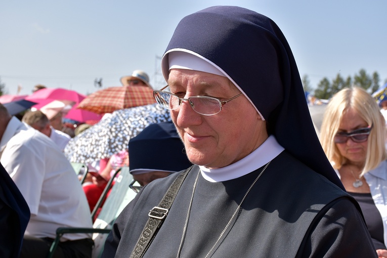 Beatyfikacja rodziny Ulmów w Markowej - pielgrzymi z całej Polski na Mszy św.