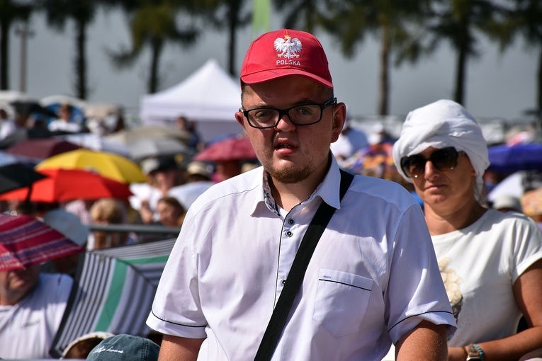 Beatyfikacja rodziny Ulmów w Markowej - pielgrzymi z całej Polski na Mszy św.