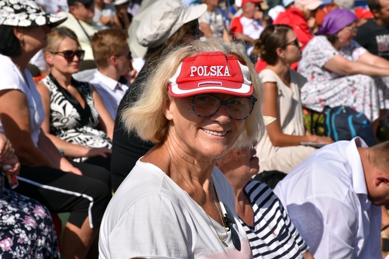 Beatyfikacja rodziny Ulmów w Markowej - pielgrzymi z całej Polski na Mszy św.