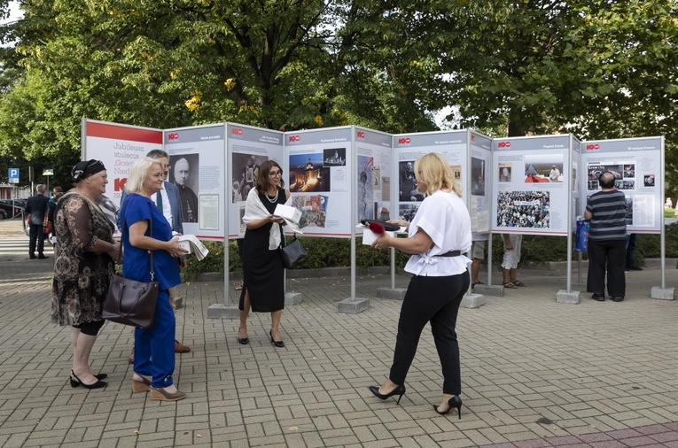 100 lat „Gościa Niedzielnego” – Msza św. w katowickiej archikatedrze, cz. I