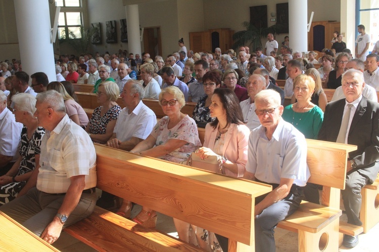 Pielgrzymka złotych jubilatów małżeńskich