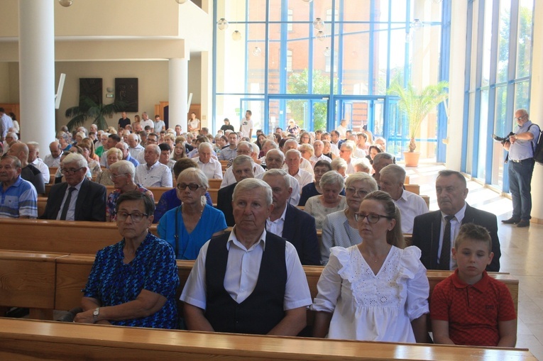 Pielgrzymka złotych jubilatów małżeńskich