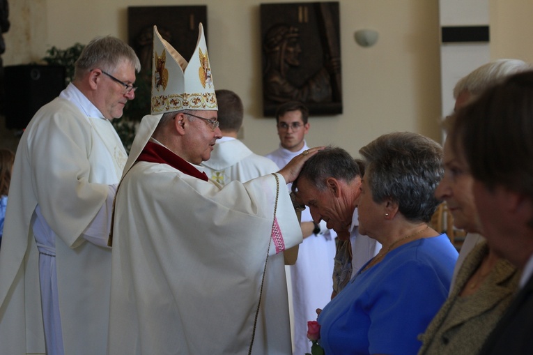 Pielgrzymka złotych jubilatów małżeńskich