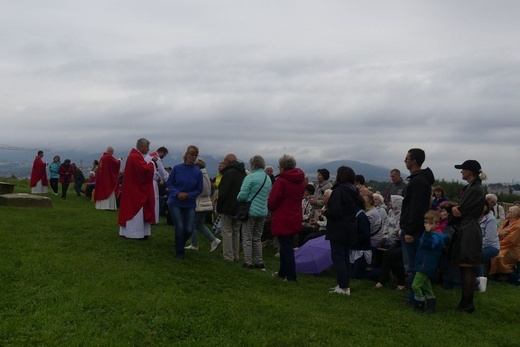 Msza św. za Bielsko-Białą pod Krzyżem na Trzech Lipkach - 2023