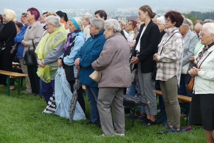 Msza św. za Bielsko-Białą pod Krzyżem na Trzech Lipkach - 2023