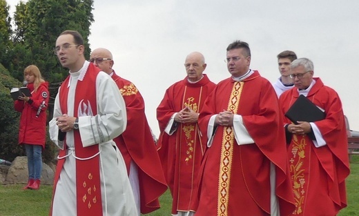 Msza św. za Bielsko-Białą pod Krzyżem na Trzech Lipkach - 2023