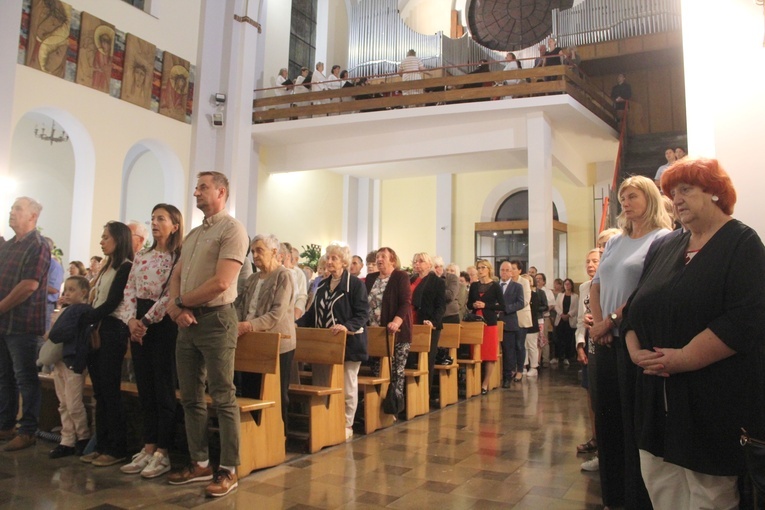 Tarnów. 25-lecie parafii filipinów