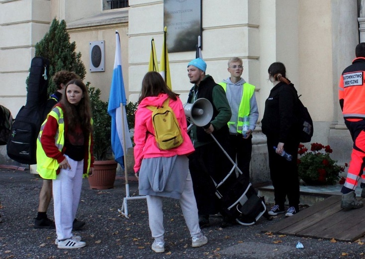 Pielgrzymka młodzieży do Rud