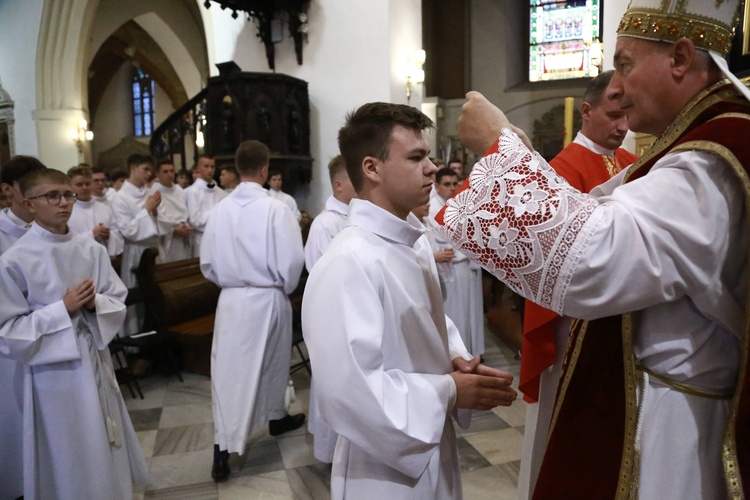 Wręczenie krzyży ceremoniarza