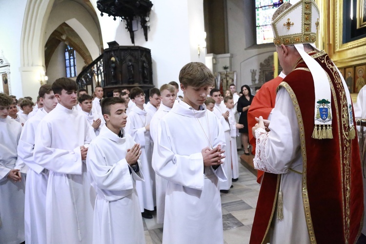 Wręczenie krzyży ceremoniarza