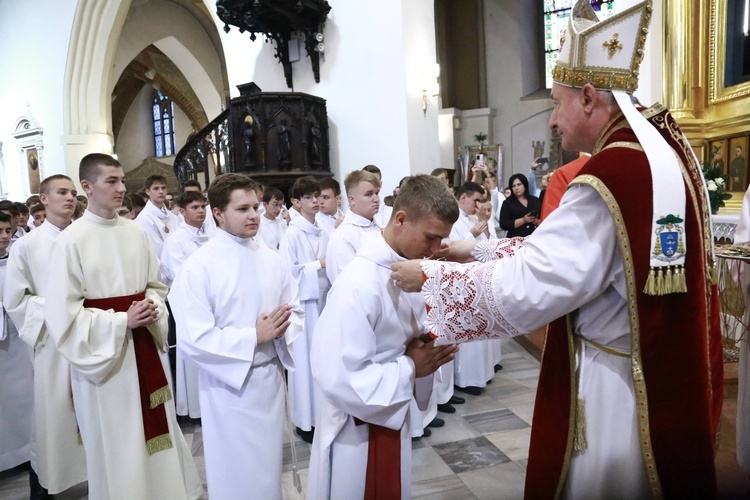 Wręczenie krzyży ceremoniarza