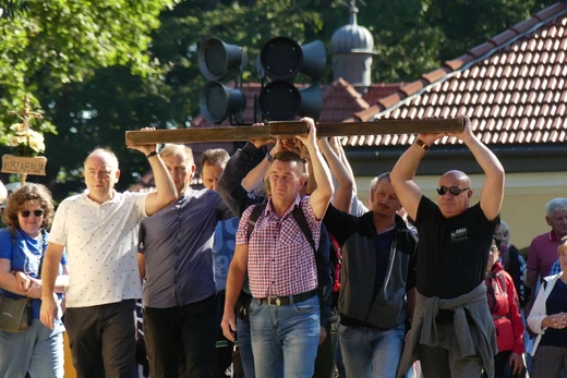 15. Diecezjalna Pielgrzymka Rodzin do Kalwarii Zebrzydowskiej 2023 - Droga krzyżowa