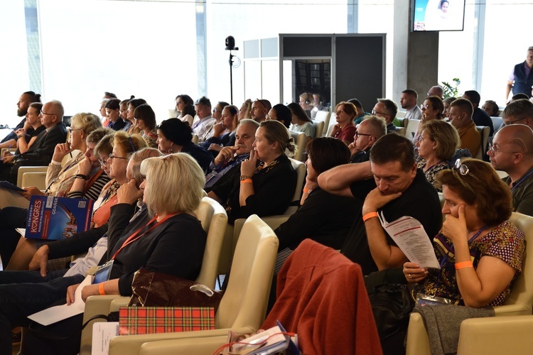 Obrady 6. Światewego Kongresu Rodzin Polonijnych