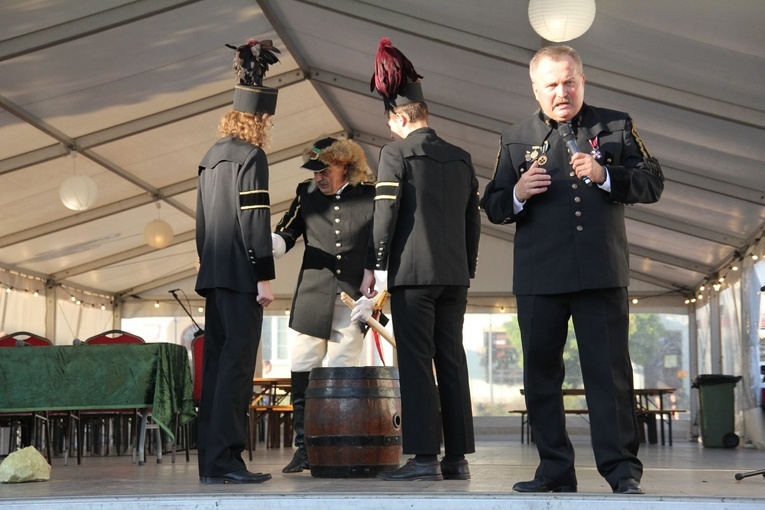 Uroczysta karczma piwna