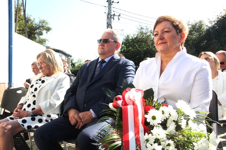 Pilzno. Odsłonięcie tablicy bł. Józefa Ulmy