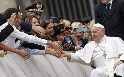 Franciszek: Komunikacja kościelna ma stawiać w centrum Boga i bliźniego