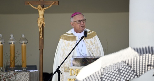 Uroczystości w Skrzatuszu, cz. 1