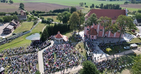 Uroczystości skrzatuskie prosto z nieba