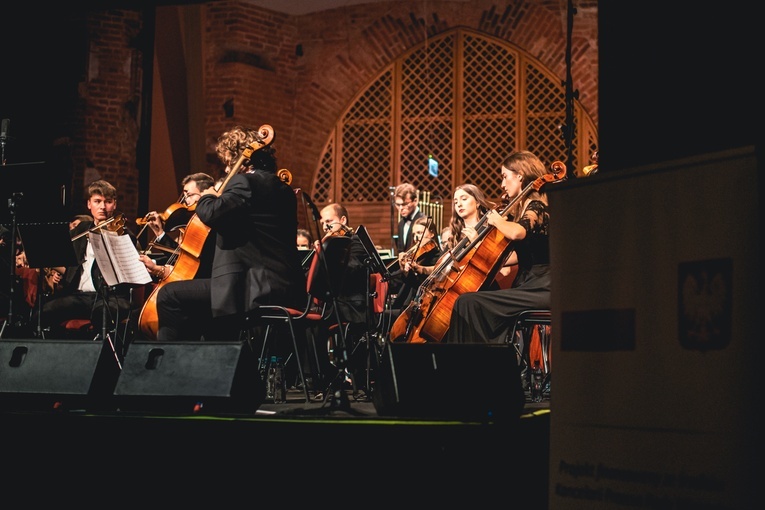 Koncert orkiestry Młodzi-Polscy