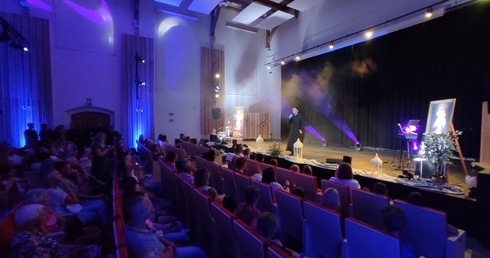 Hip-hop o świętości