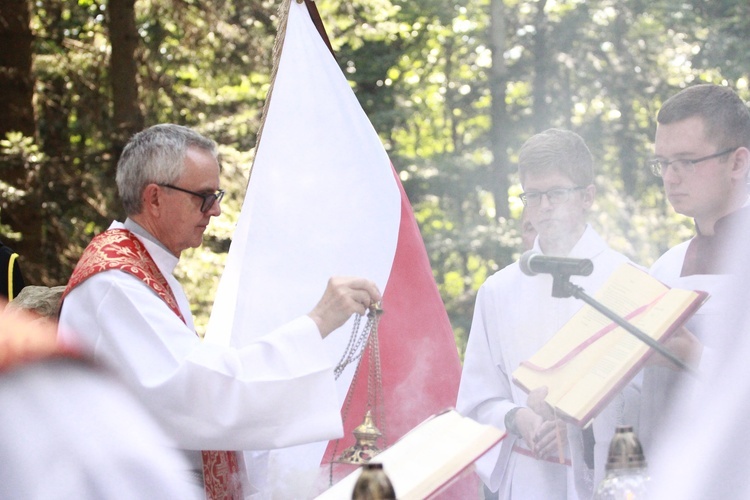 Msza św. i poświęcenie krzyża na Postawnem