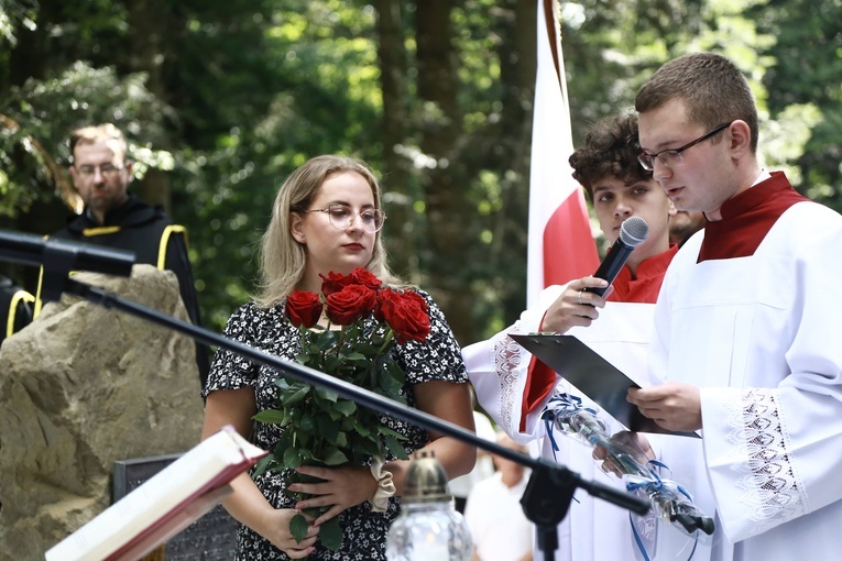 Msza św. i poświęcenie krzyża na Postawnem