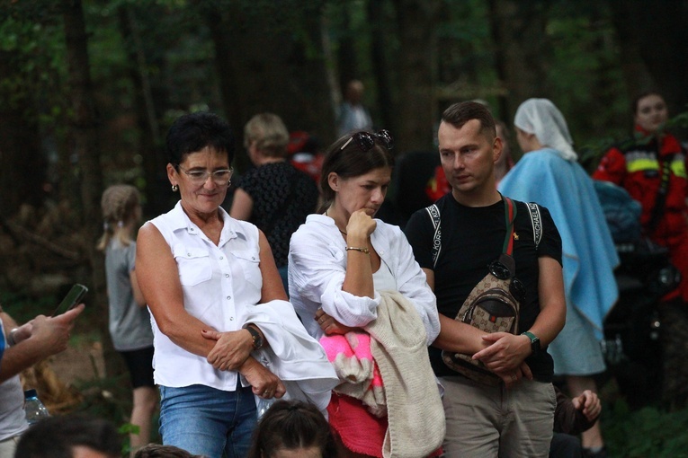 Msza św. i poświęcenie krzyża na Postawnem