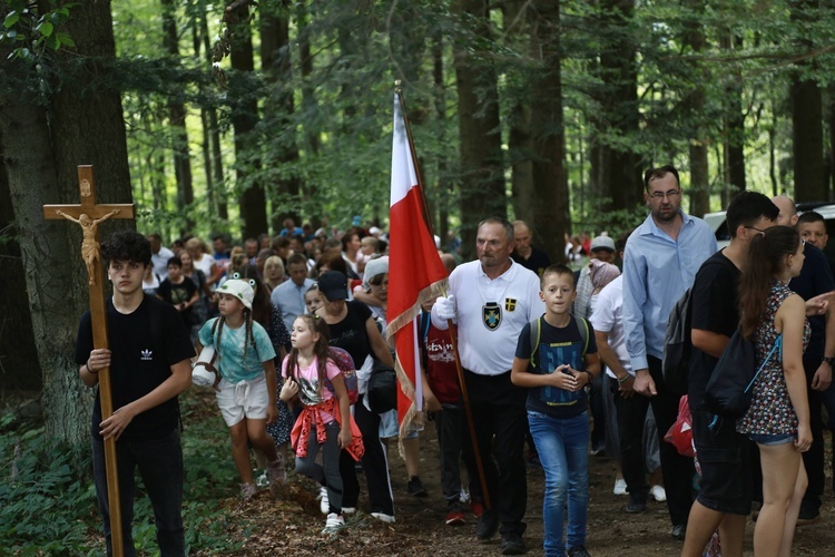 Msza św. i poświęcenie krzyża na Postawnem