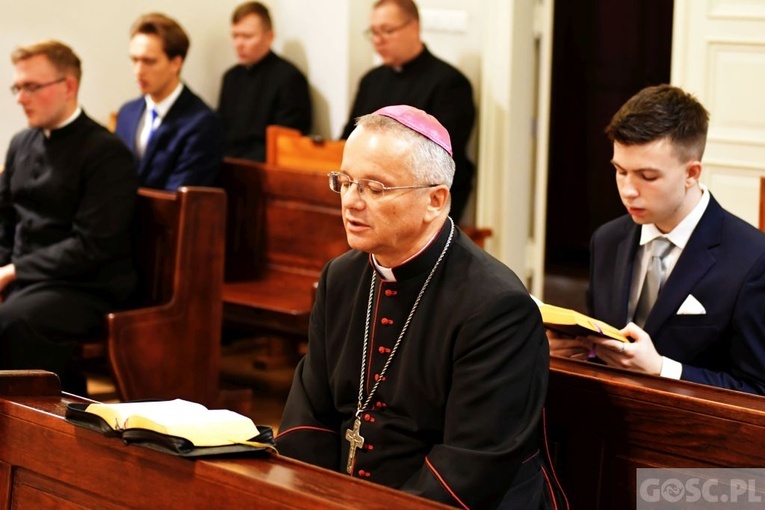 Biskup spotkał się z nowymi klerykami