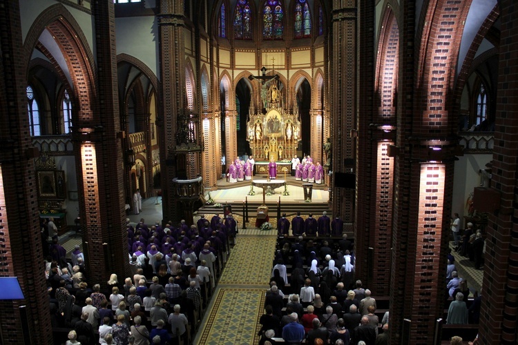 Uroczystości pogrzebowe śp. bp. Jan Wieczorka