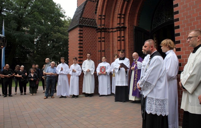 Uroczystości pogrzebowe śp. bp. Jan Wieczorka