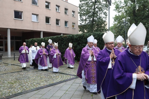 Pogrzeb biskupa Jana Wieczorka