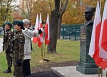 Wrocław. Pomnik gen. Ryszarda Kuklińskiego odsłonięty