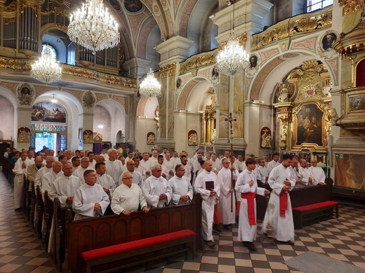 Pielgrzymka szafarzy do Pszowa