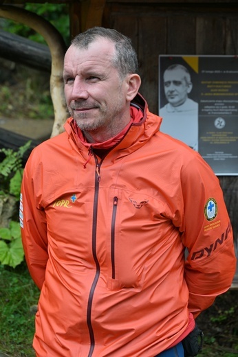 O "Bożych przemytnikach" na Wiktorówkach