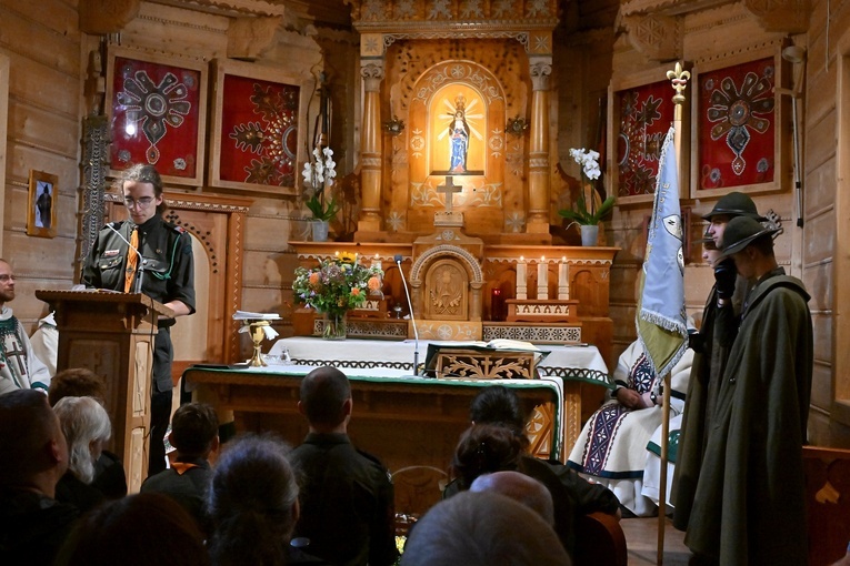 O "Bożych przemytnikach" na Wiktorówkach