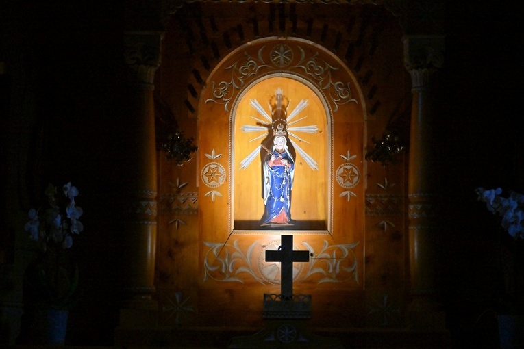 O "Bożych przemytnikach" na Wiktorówkach