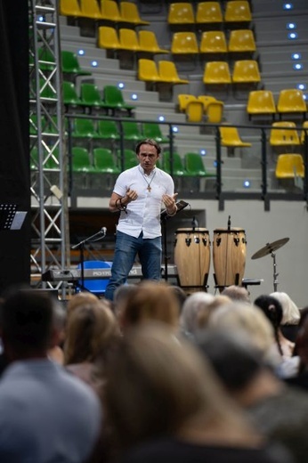 Zielona Góra. "Szkoła charyzmatów" z Damianem Staynem