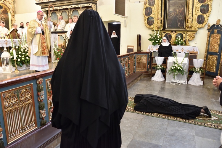 Benedykacja ksieni w Żarnowcu