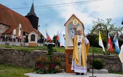 Zanurzeni w Eucharystii