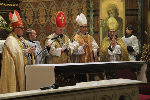 Kochłowice. Inscenizacja święceń biskupich Wilhelma Pluty i otwarcie wystawy