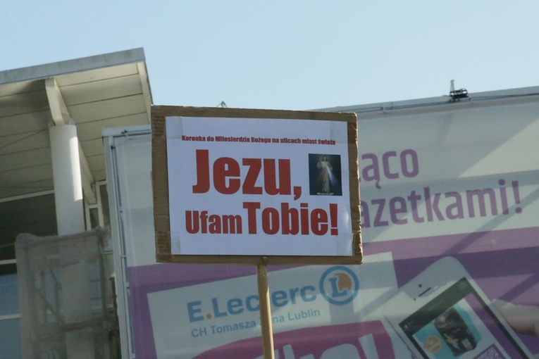 Koronka na ulicach