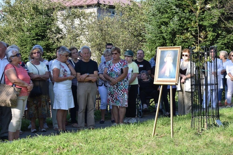 Dębica-Latoszyn. Koronka na ulicach miast
