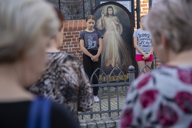 Iskra Miłosierdzia w Karlinie