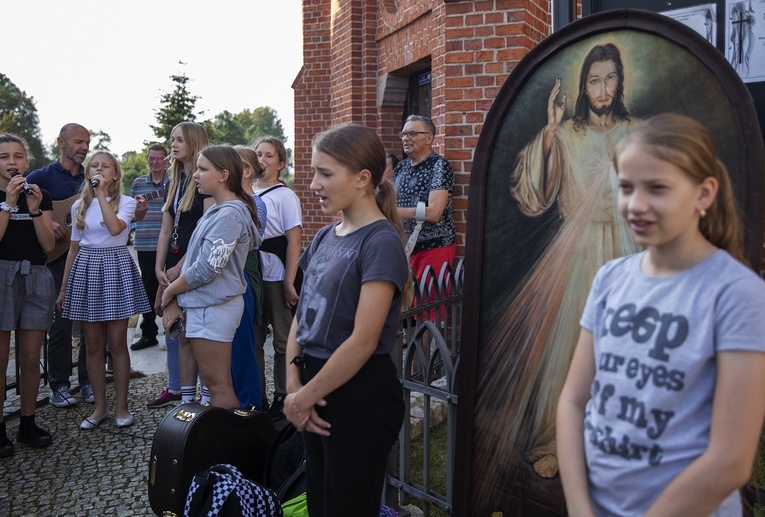 Iskra Miłosierdzia w Karlinie