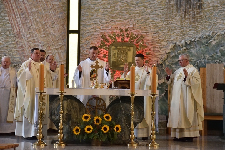 Ks. Karol Pstrągowski posłany na misję na Kubę