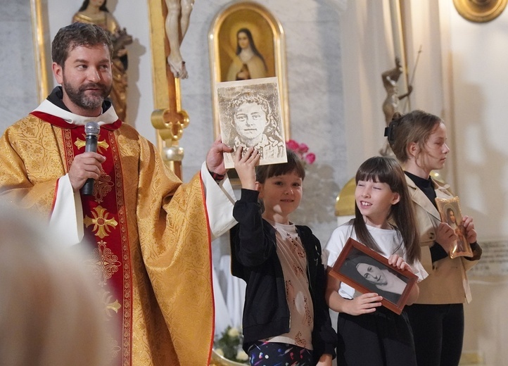 Ze św. Teresą od Dzieciątka Jezus i Najświętszego Oblicza