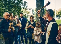 Błogosławieństwo zwierząt w ramach niedzieli św. Franciszka.