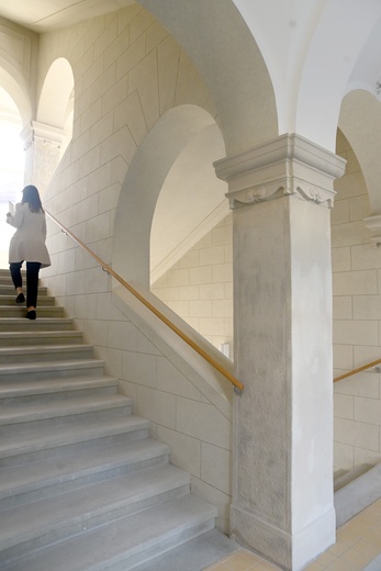 Nowa siedziba w starym budynku