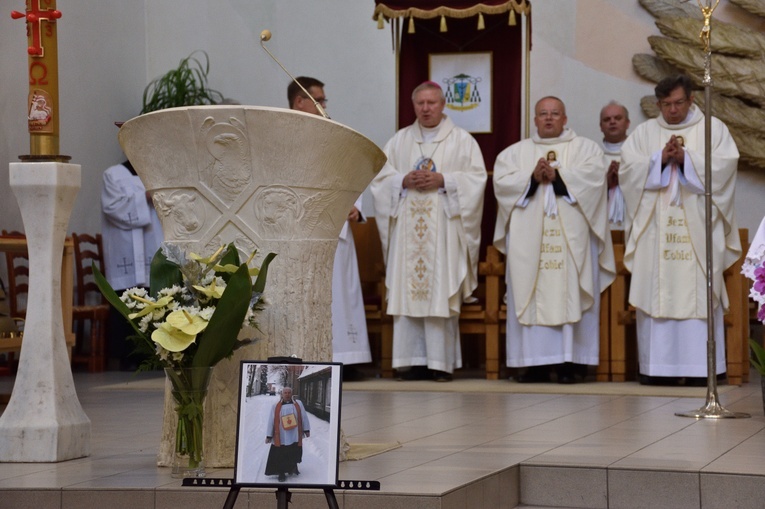 Pogrzeb o. Jana Tymińskiego, zmartwychwstańca
